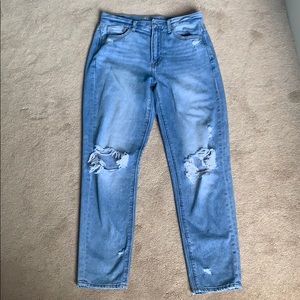 American Eagle Mom Jean
